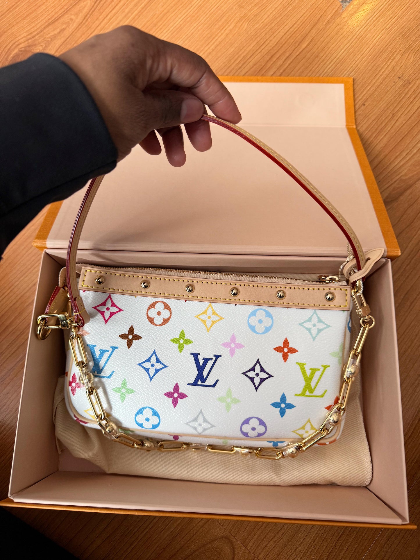 LV
