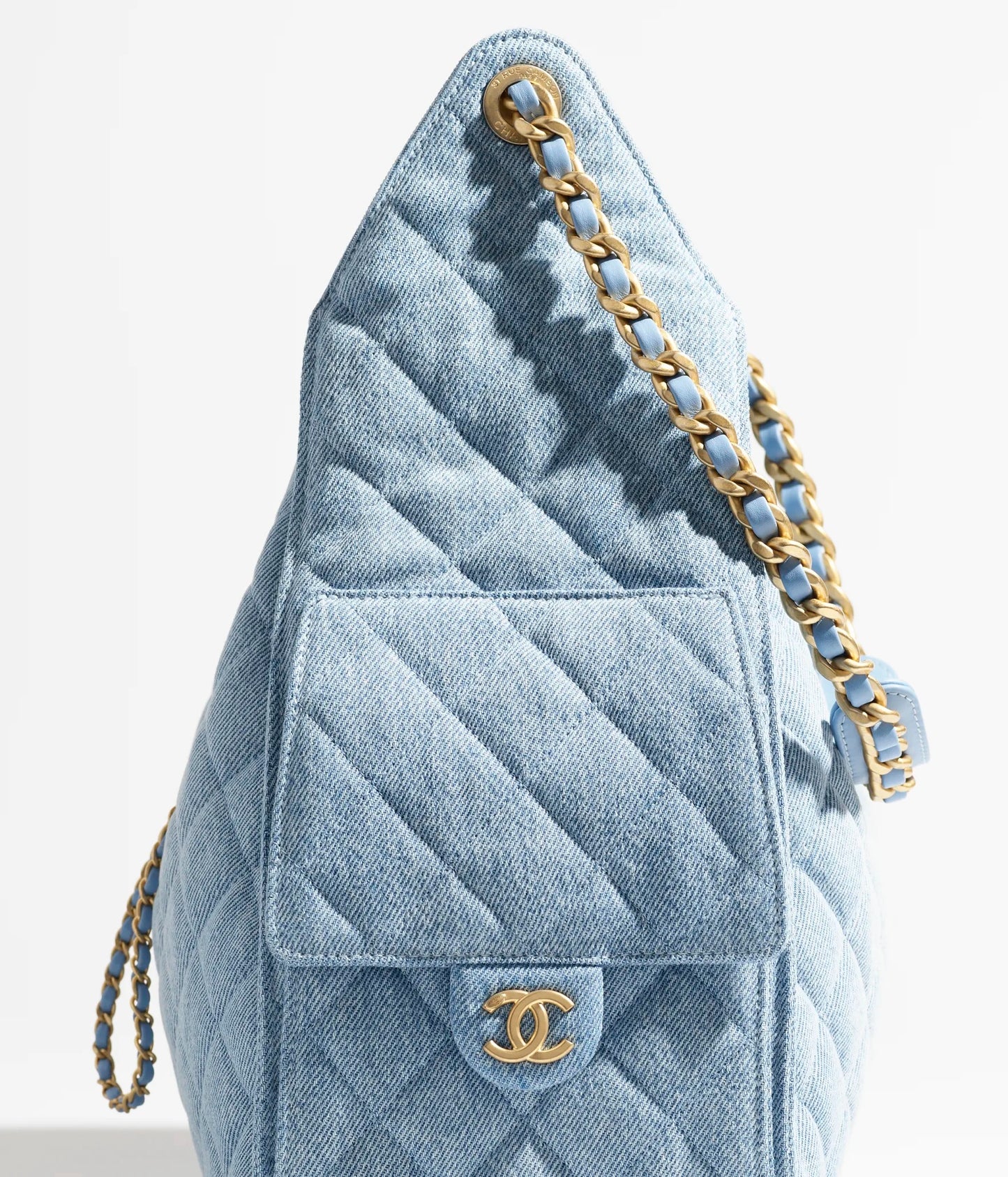 Chanel 25 Medium Handbag