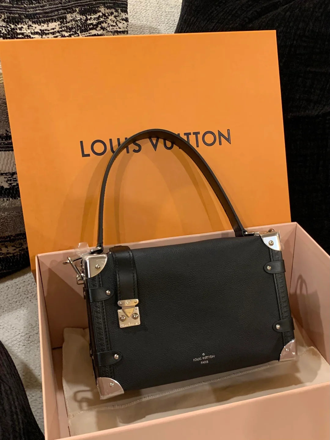 LV