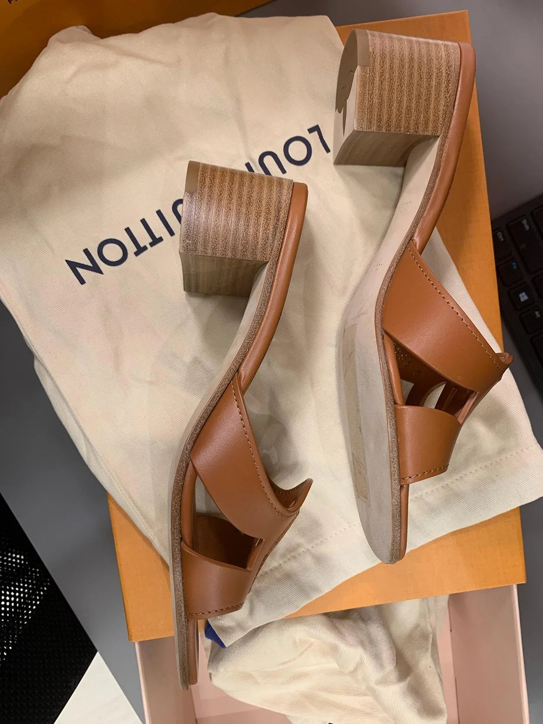 LV