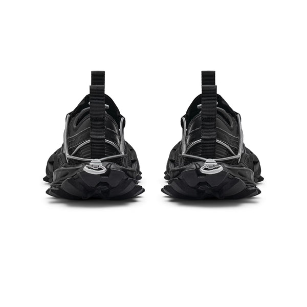 Men's Hike Sneaker in Black