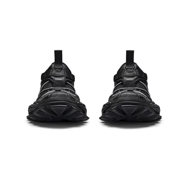 Men's Hike Sneaker in Black