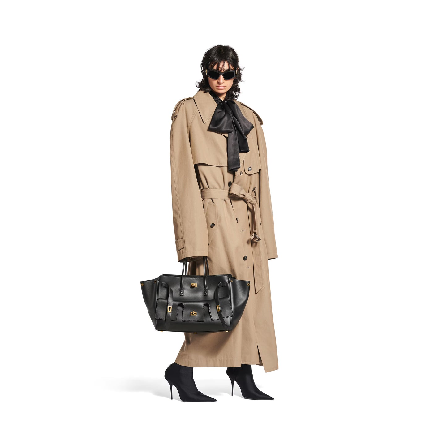 Balenciaga Bel Air Medium Carry All Bag in Black
