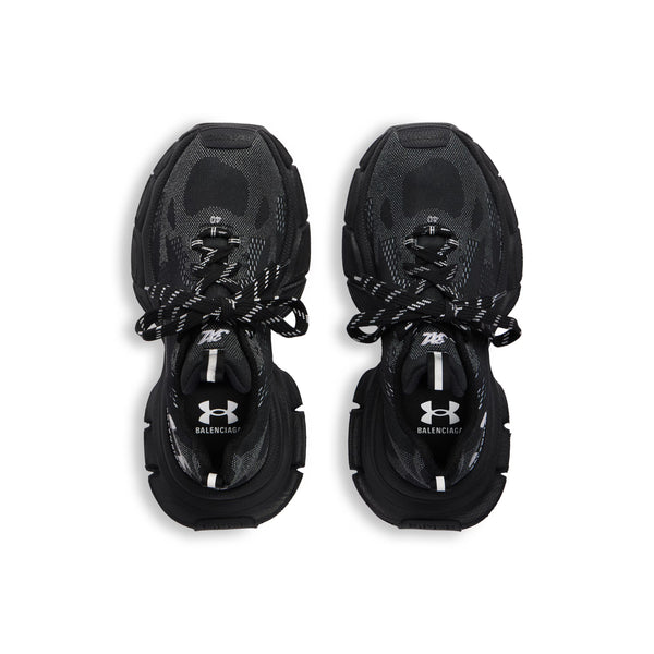 Women's 3XL Knit Sneaker in Black/White