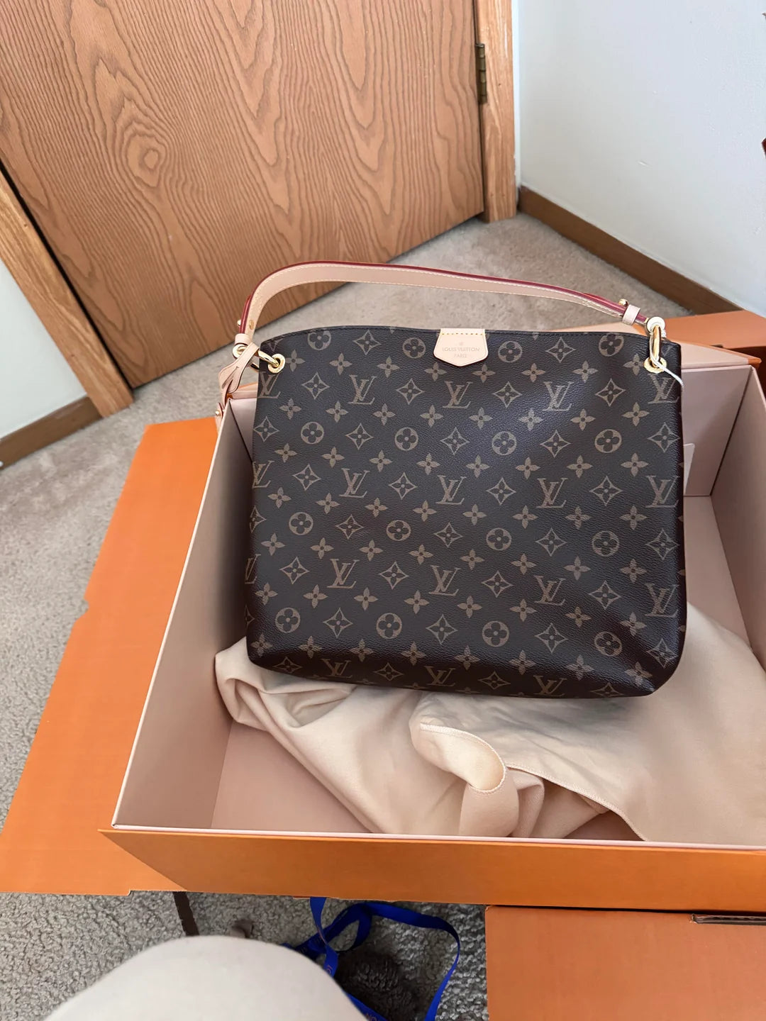LV